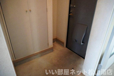【玄関】 | フレグランスみぶ Ｂ棟