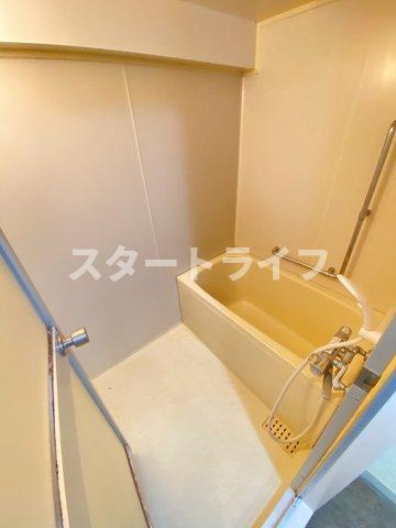 大阪市淀川区十三本町３丁目の賃貸マンションの浴室