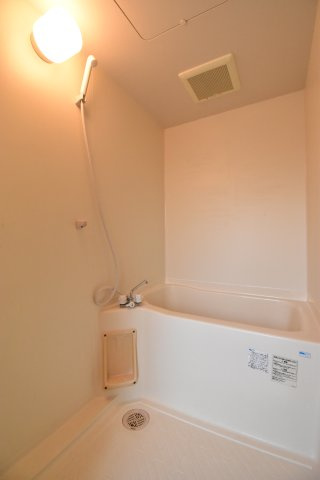 双輪建物第十コーポの浴室