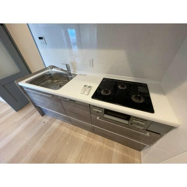 ローヤルマンション三軒茶屋のキッチン|お料理しやすいキッチンです