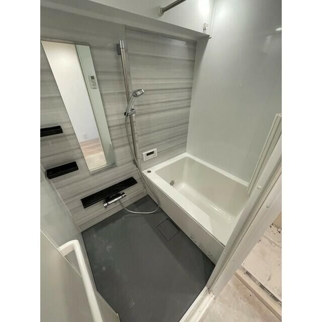 ローヤルマンション三軒茶屋の浴室|きれいなお風呂です