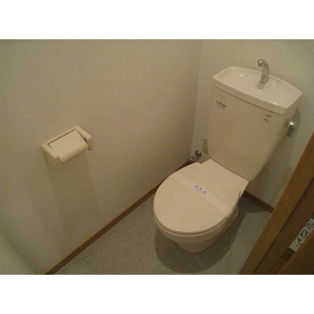アンプルール フェール K HOUSEのトイレ
