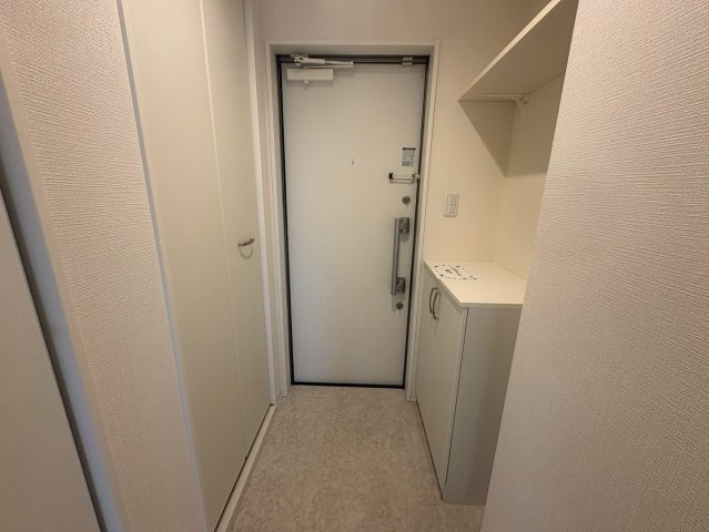 吹田市垂水町１丁目の賃貸マンションの玄関