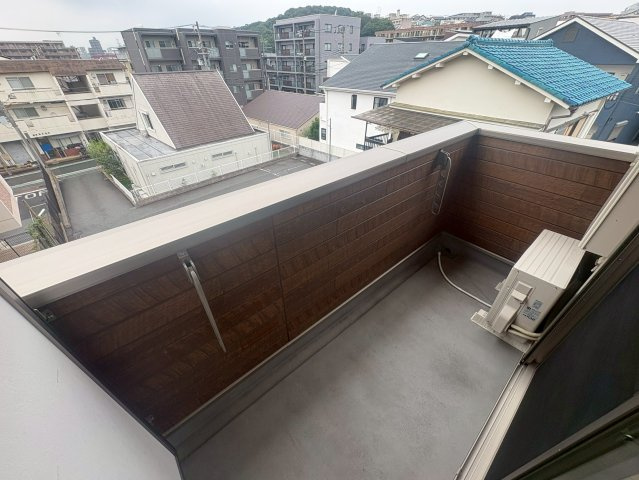 吹田市垂水町１丁目の賃貸マンションのバルコニー