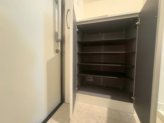 吹田市垂水町１丁目の賃貸マンションの収納