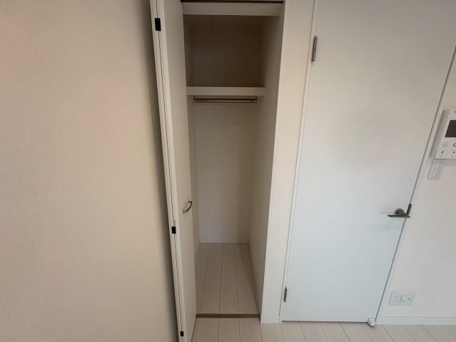 吹田市垂水町１丁目の賃貸マンションの収納
