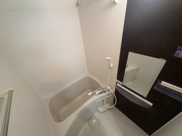 吹田市垂水町１丁目の賃貸マンションの浴室