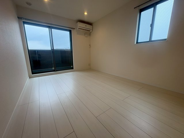 吹田市垂水町１丁目の賃貸マンションの居間・リビング