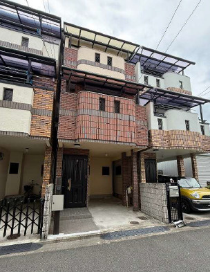 【外観】 | 東大阪市吉田本町1丁目 | 【鉄骨造☆前道幅員6ｍ♪】ローン返済目安：月々約55572円（頭金0円、変動金利0.875％、返済期間40年、ボーナス払い無しで試算しています）