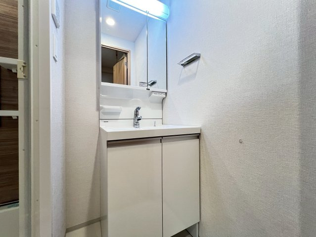スプランディッド本町グランの独立洗面台