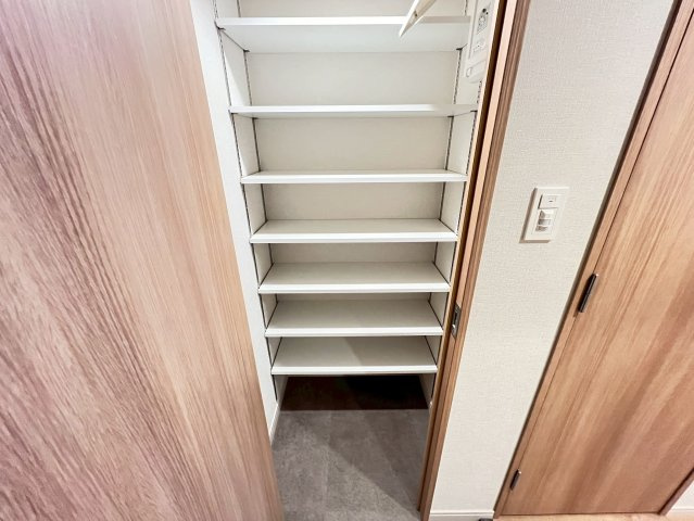 スプランディッド本町グランの収納
