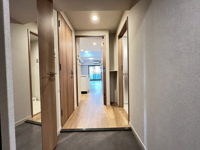 スプランディッド本町グランの玄関