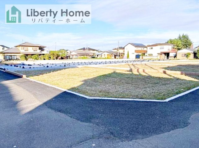 第1土浦市神立中央　新築戸建　5号棟の前面道路含む現地写真