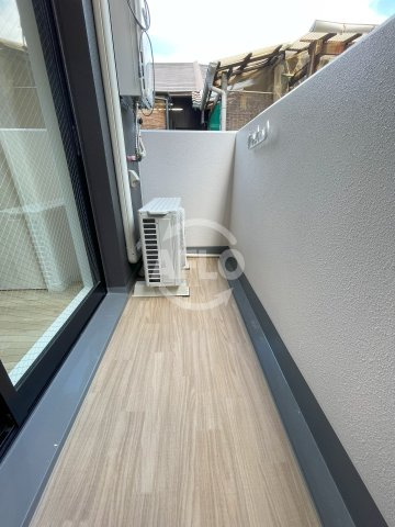 GRAND STEADY西田辺のバルコニー