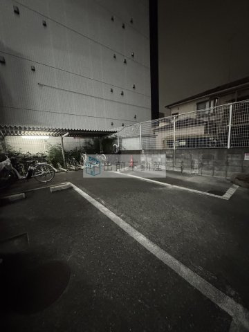 インプルーブ滝野川の駐車場