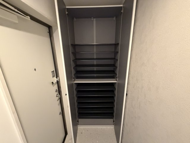 Louis Apartment豊中蛍池ウエストの収納