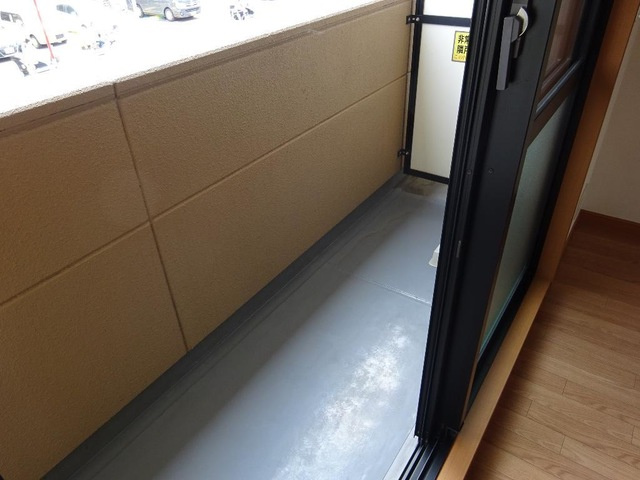調布市上石原１丁目の賃貸マンションのバルコニー