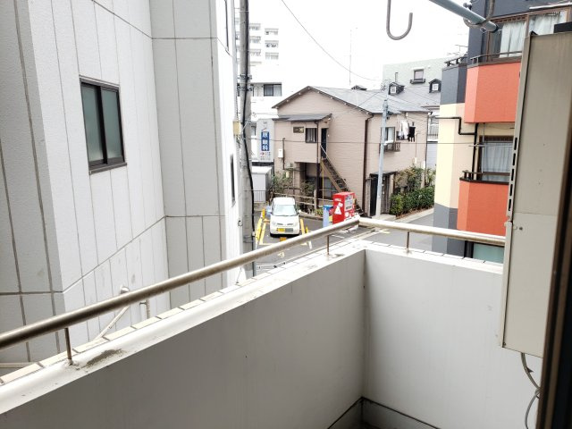 ホワイトコートⅡのバルコニー