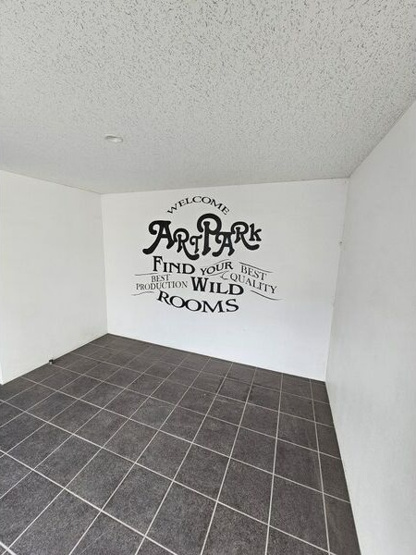 【エントランス】ART PARK II(アートパーク II)
