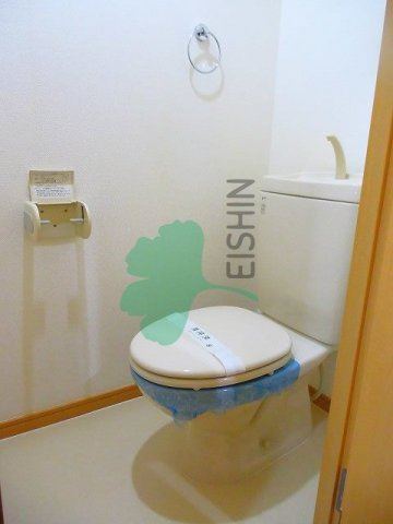ルービアーレのトイレ|清潔感のあるトイレです。
