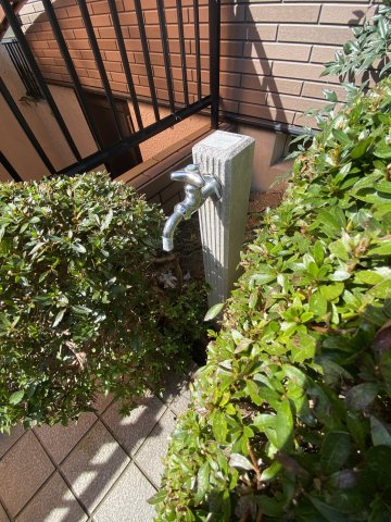 【庭】 | 西都賀５丁目戸建て | お庭のお手入れ用の外水栓、洗車もできますね