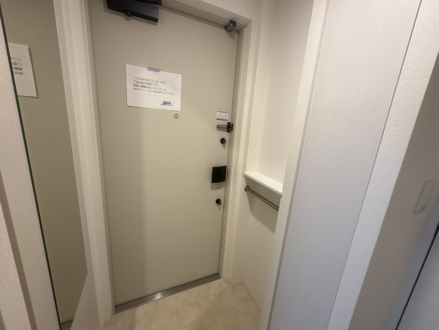 アーバネックス江坂広芝の玄関