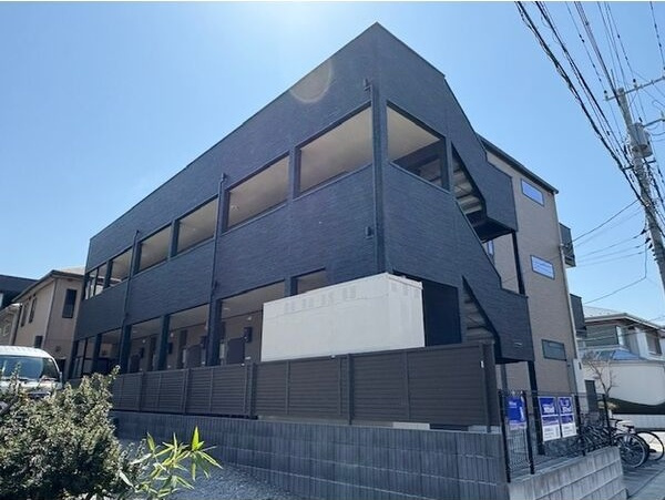 フラット南流山の外観