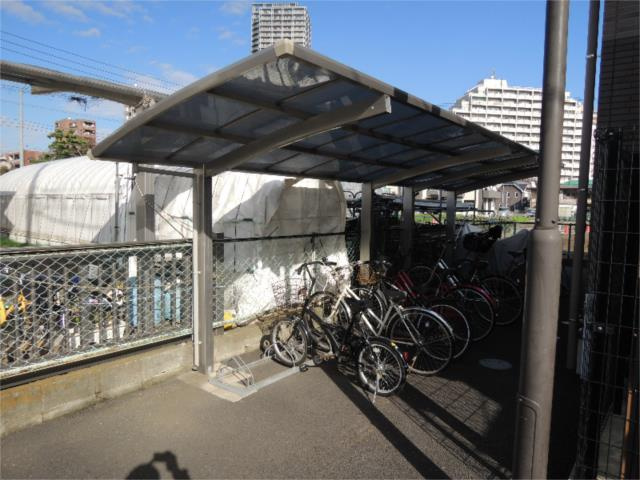 調布市国領町４丁目の賃貸マンションのその他共用部分|駐輪場