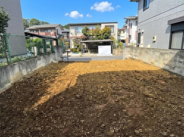 八王子市散田町4丁目　土地のその他|奥行きがあり住まいを配置しやすい敷地形状です。お庭やカースペース、収納スペースなどご家族のご要望に応じた計画が立てられます。周辺にはスーパーや公園も揃い、生活利便性の高い好立地です。