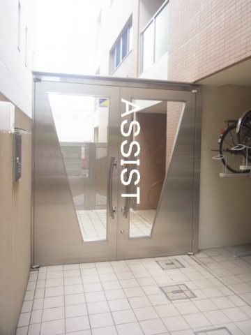 ＭａｒｒｏｎＴｅｒｒａｓｓｅ東小金井のエントランス
