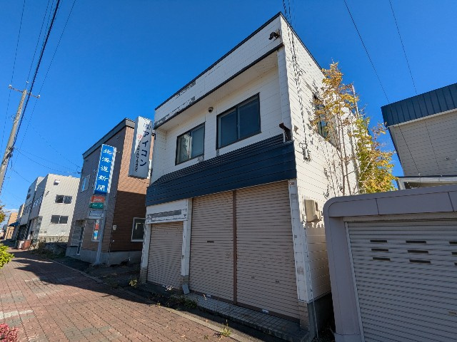 岩見沢市栗沢町本町のアパート