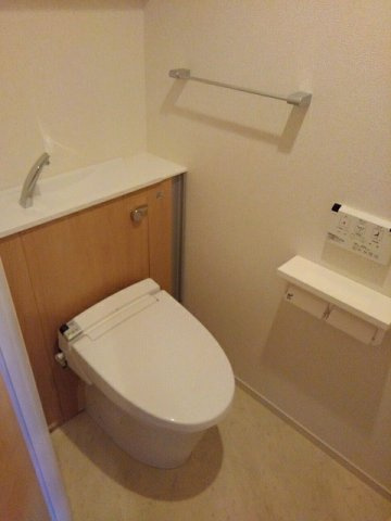 フィオーレ　カンパネラのトイレ|落ち着いた色調のトイレです
