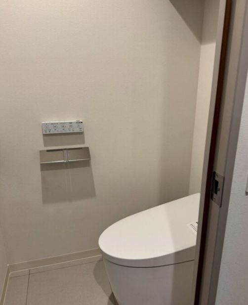 ウイン麻布十番ハラビルのトイレ|落ち着いたトイレです