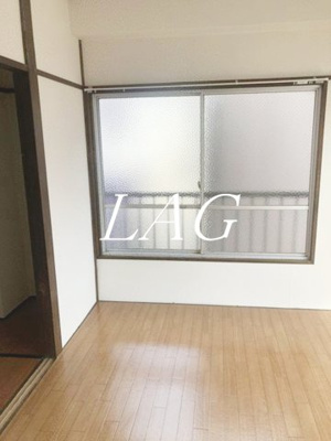 【居間・リビング】 | 内山マンション | 洋室のお部屋です。