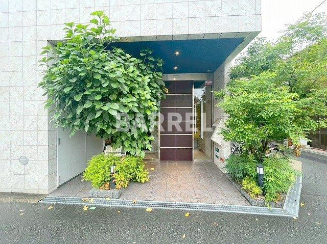 ホープ上新庄のエントランス