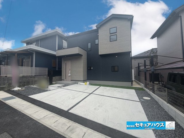【今からご案内可能】大府市梶田町5丁目　全1棟の外観：施工例|事前予約にて現地ご見学いただけます！お気軽にお問い合わせください♪
■株式会社　セキュアハウス■
住宅ローンに強く、知識、経験豊富なスタッフ在籍
お客様に寄り添い、ご成約後もサポート致します。