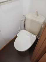 清潔感のあるトイレです