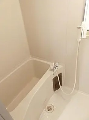 リステルマンション鴻巣の浴室