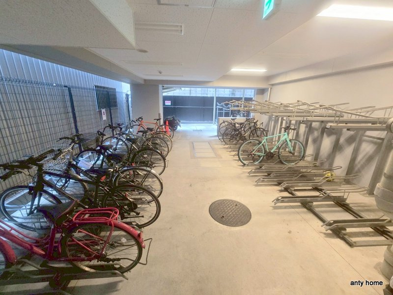 プレサンス心斎橋クオーレ　仲介手数料無料の駐車場