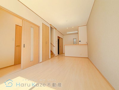 【居間・リビング】 | クラ平郷Ａ棟【名古屋市・戸建て】