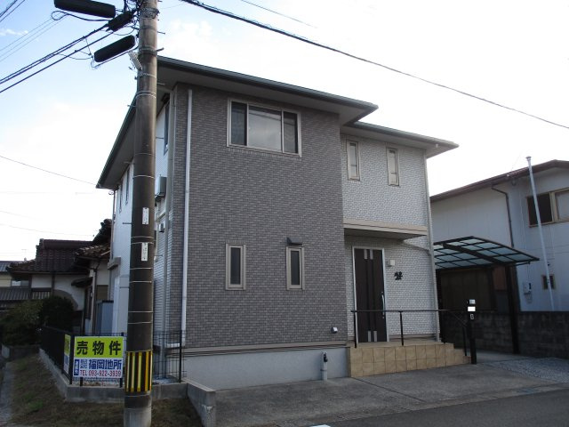 行橋市大字中津熊262番地51（C-37）の外観