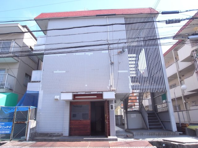 豊中市長興寺北３丁目の店舗事務所の外観