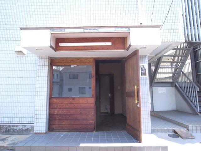 豊中市長興寺北３丁目の店舗事務所