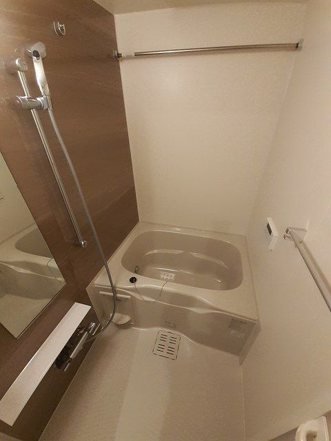 メゾン　ド　ミヤビの浴室