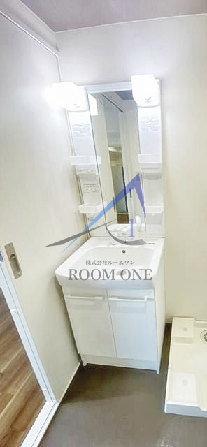 ホワイトコートⅡの洗面所|洗面台です。