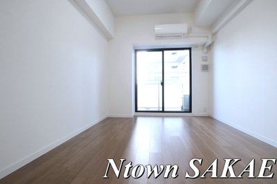 【その他】 | S-RESIDENCE志賀本通 | こちらの居間で趣味の時間をお楽しみください