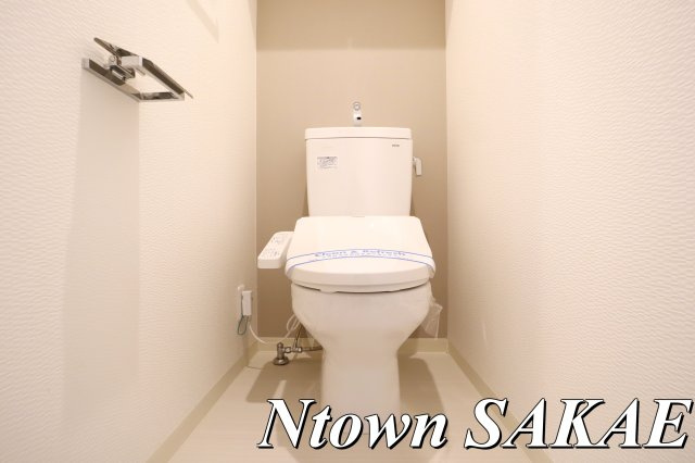 【トイレ】 | S-RESIDENCE志賀本通 | ゆったりとした空間のトイレです