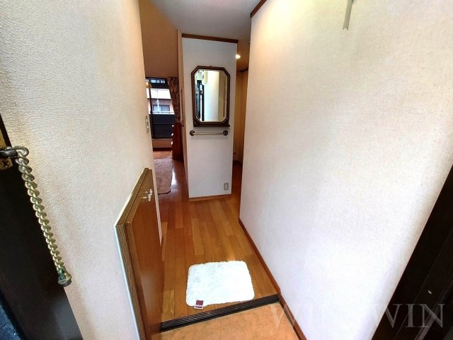 セザンヌ新栄の玄関