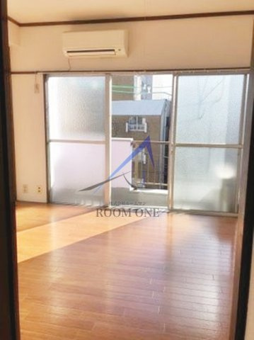 内山マンションの居間・リビング|洋室のお部屋です。