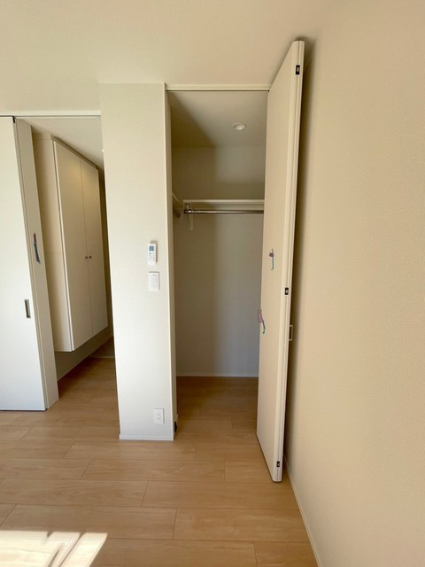 ＮｅｗＳａｆｏｌｅ三軒茶屋の収納|★ウォークインクローゼット